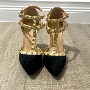 Black/Gold Heels